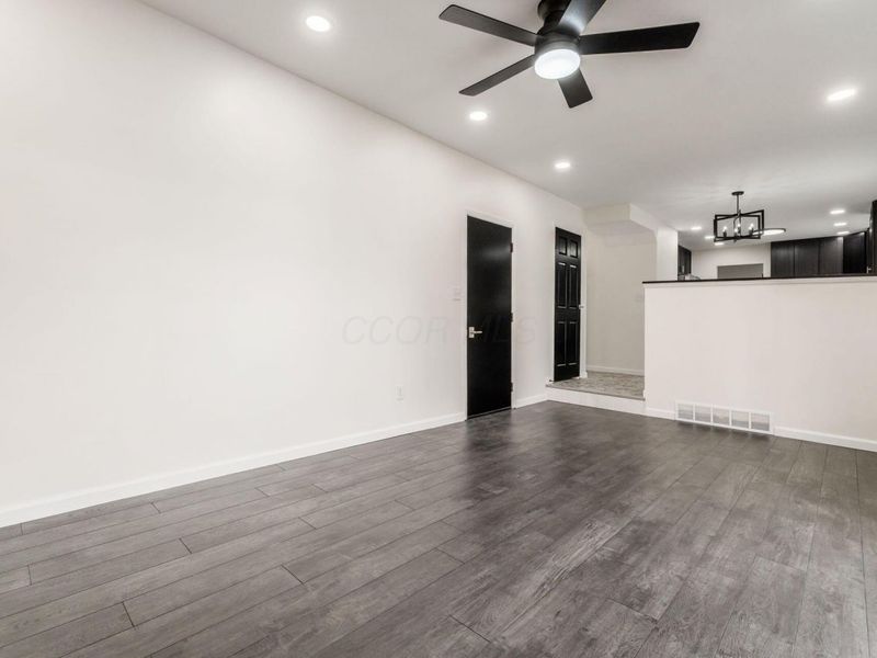 Columbus, OH 43213 Photo 17