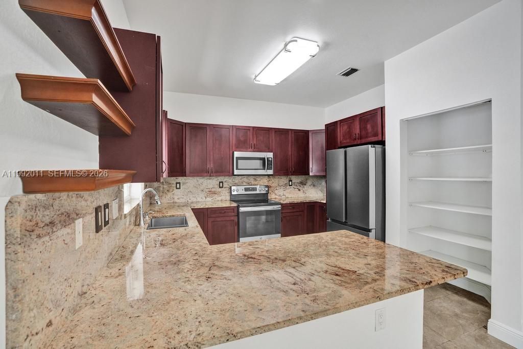 17026 NW 19th St , Pembroke Pines, FL 33028 Photo