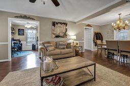 328 Bagford Court  photo 4