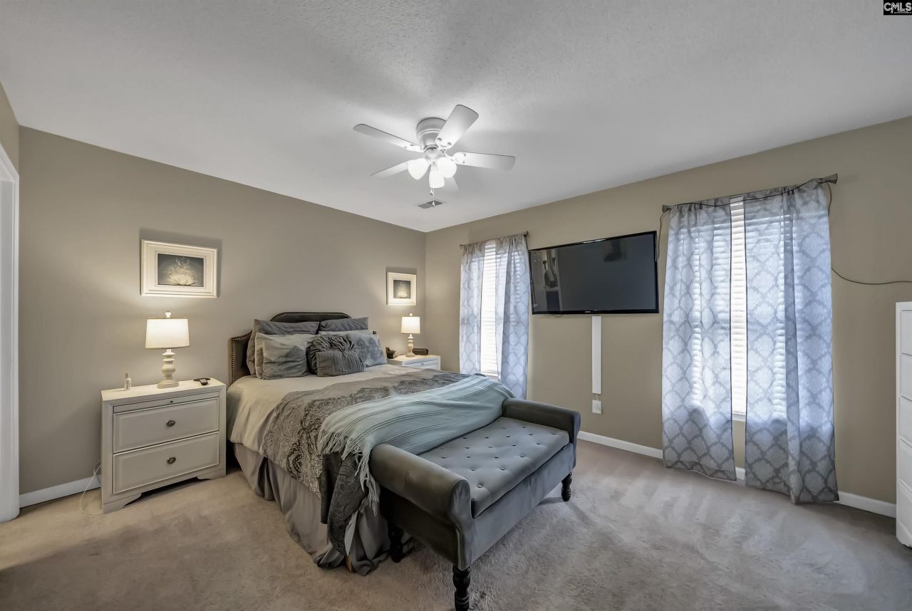 328 Bagford Court  Photo 13