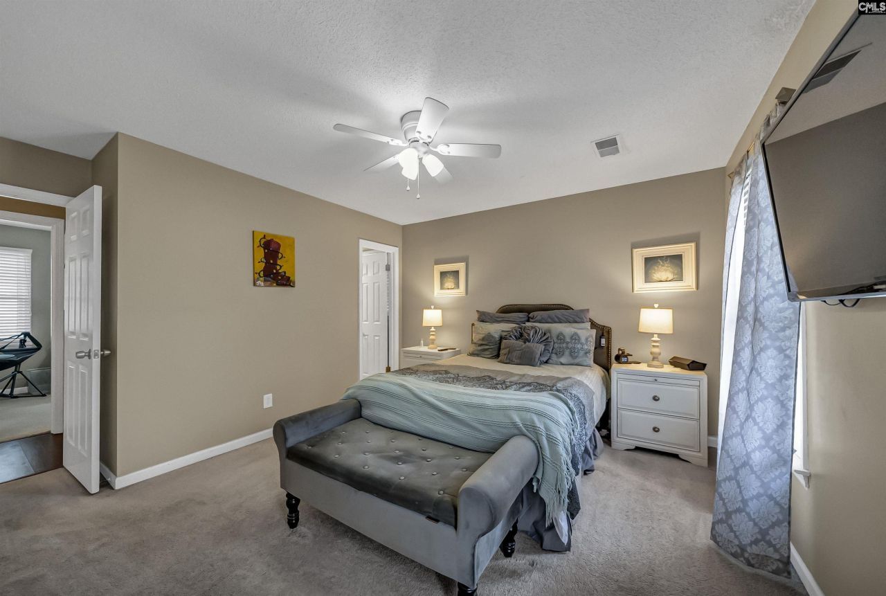 328 Bagford Court  Photo 14