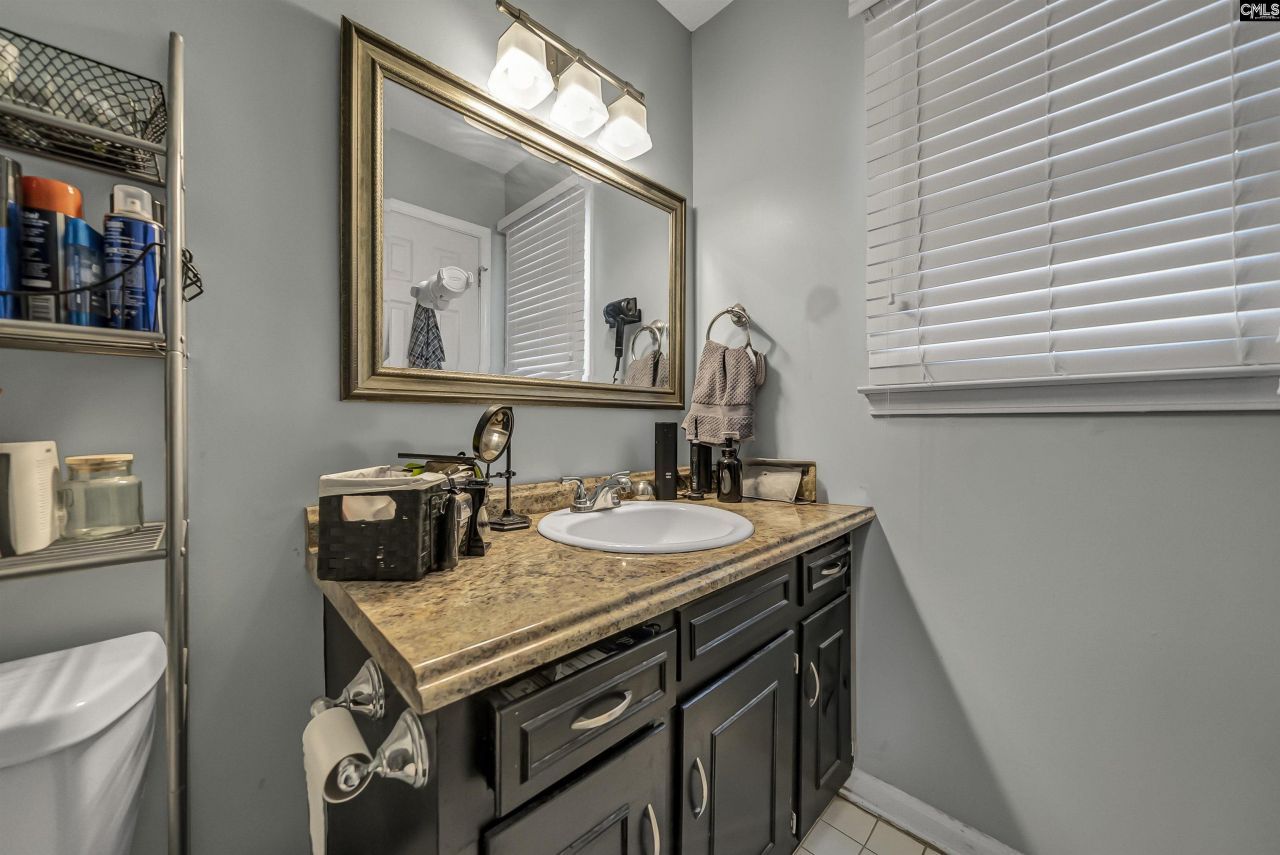 328 Bagford Court  Photo 15