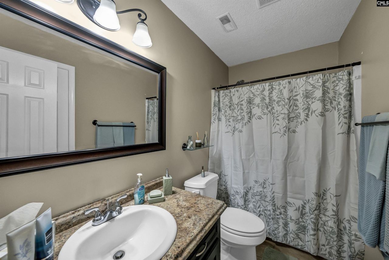 328 Bagford Court  Photo 21