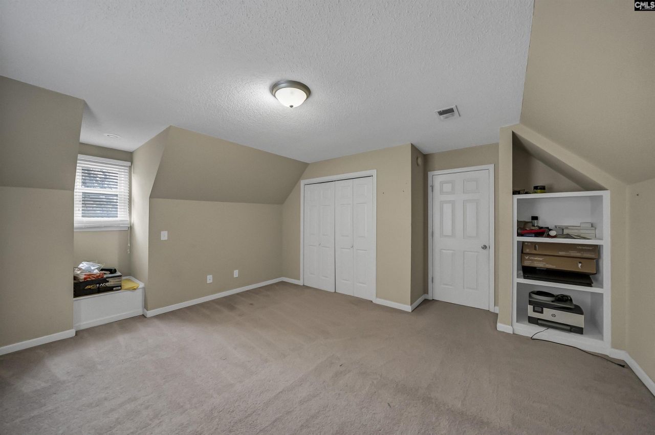 328 Bagford Court  Photo 28