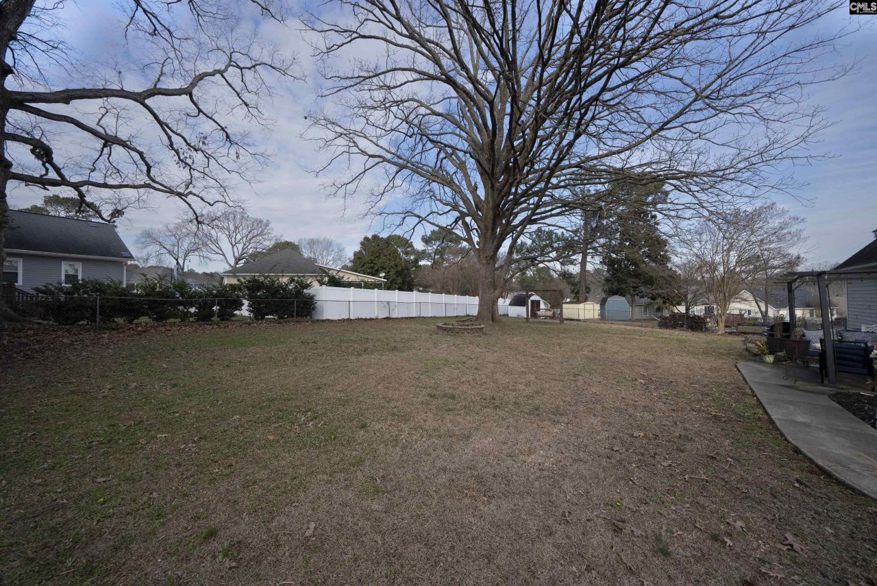 328 Bagford Court  Photo 31