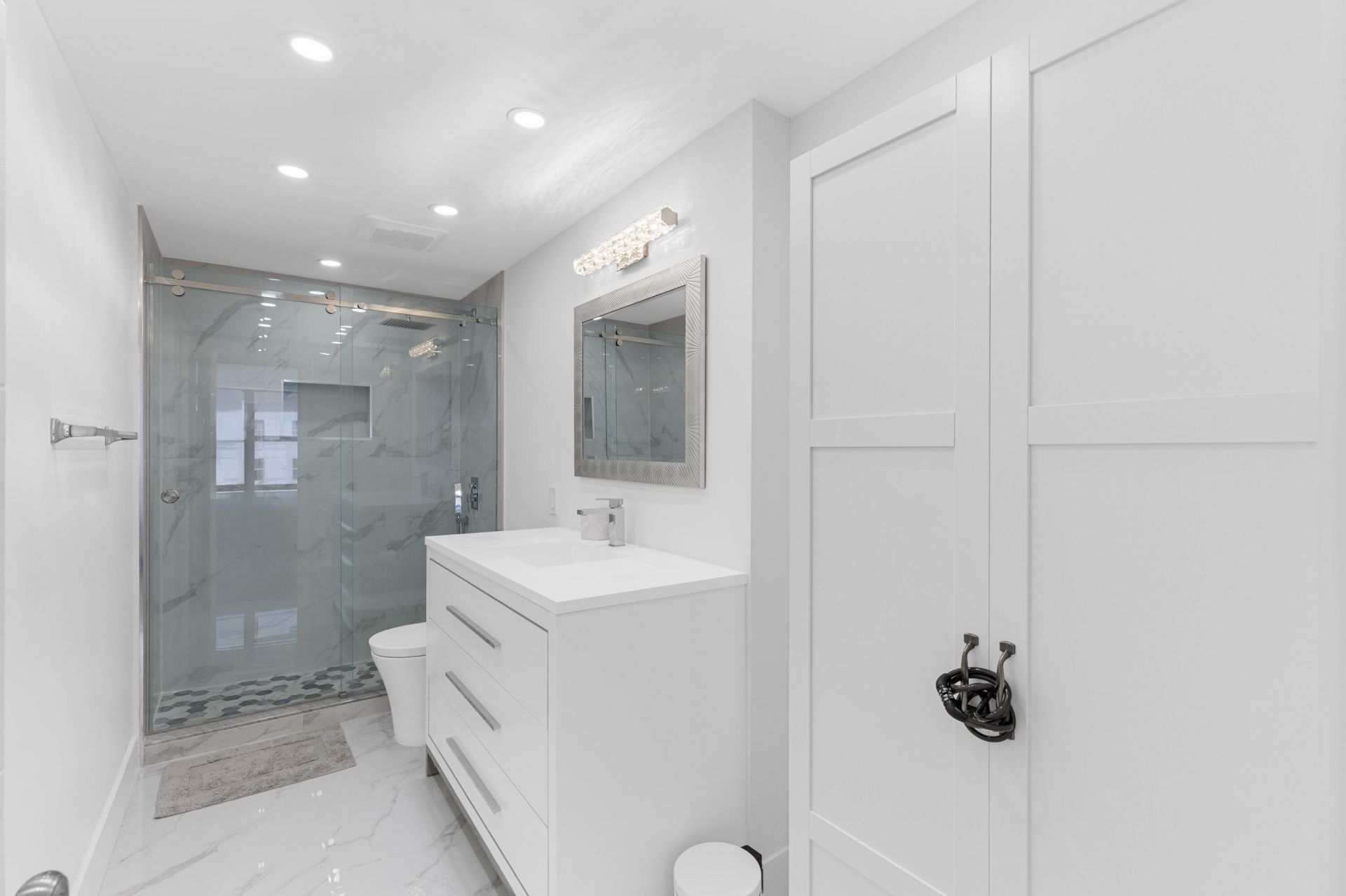 3800 Galt Ocean Drive, Unit 808, Fort Lauderdale, FL 33308 Photo