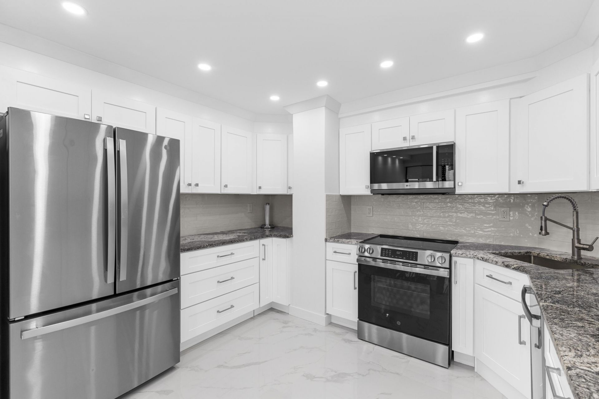 3800 Galt Ocean Drive, Unit 808, Fort Lauderdale, FL 33308 Photo