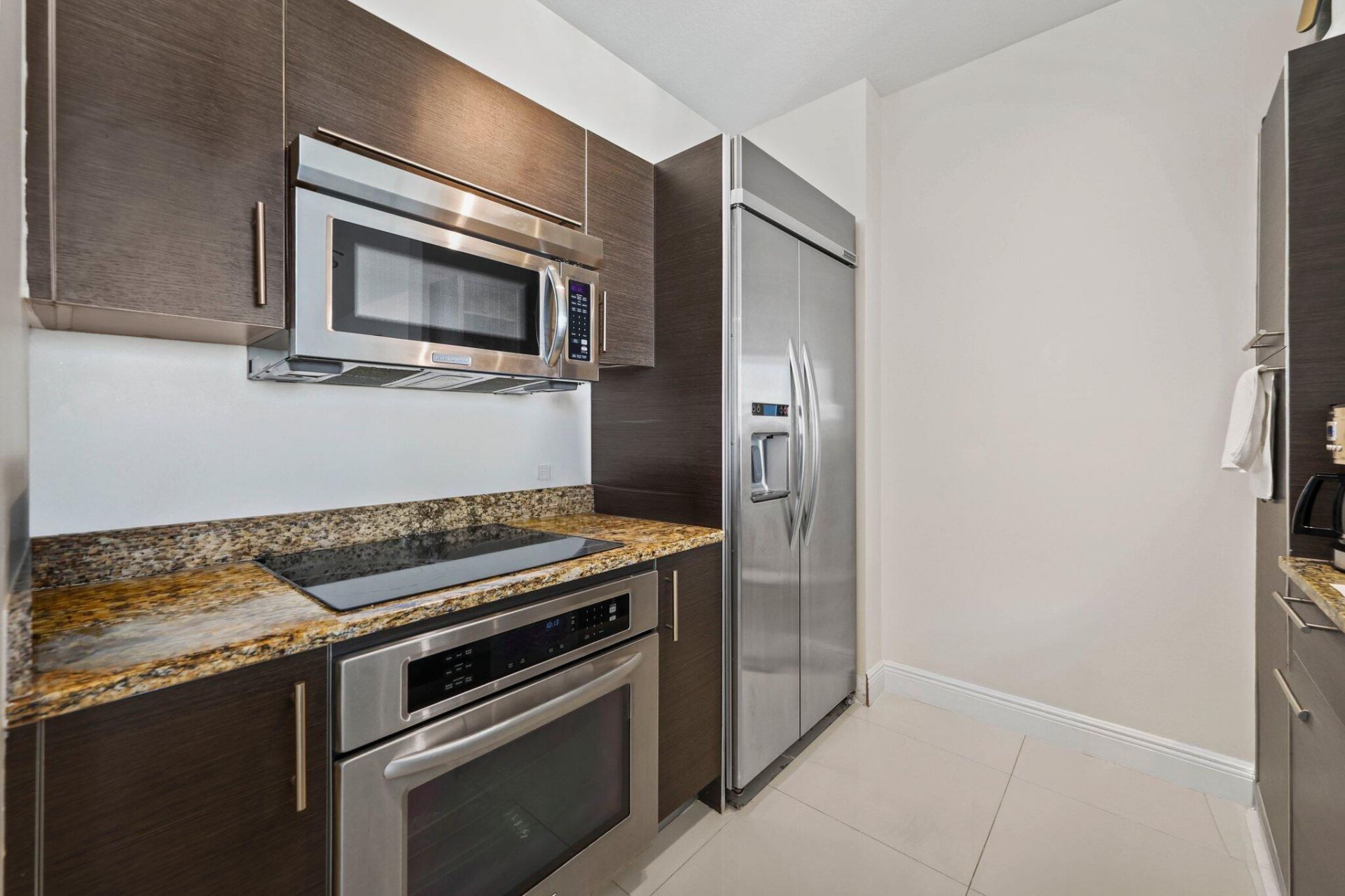 550 Okeechobee Boulevard, Unit 1421, West Palm Beach, FL 33401 Photo