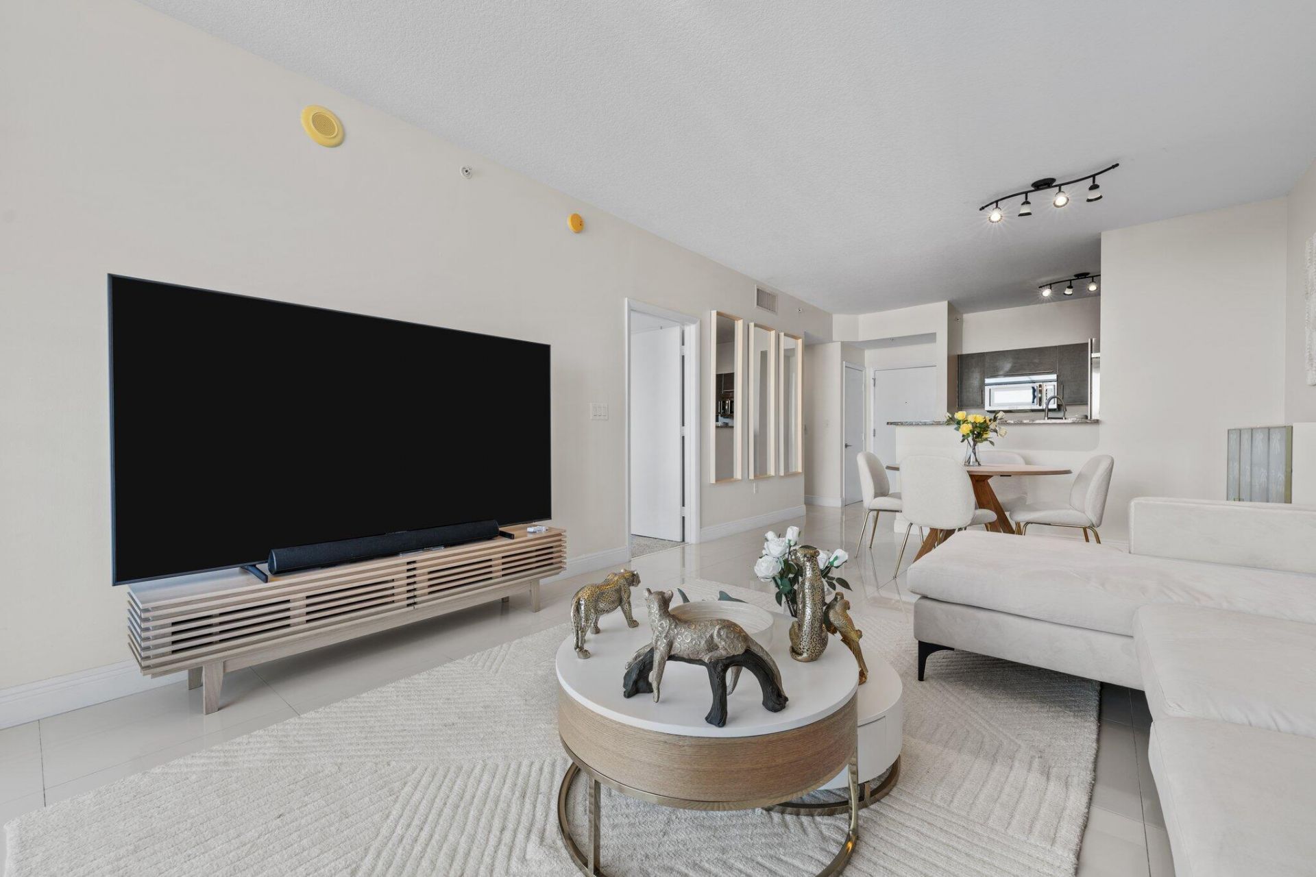 550 Okeechobee Boulevard, Unit 1421, West Palm Beach, FL 33401 Photo