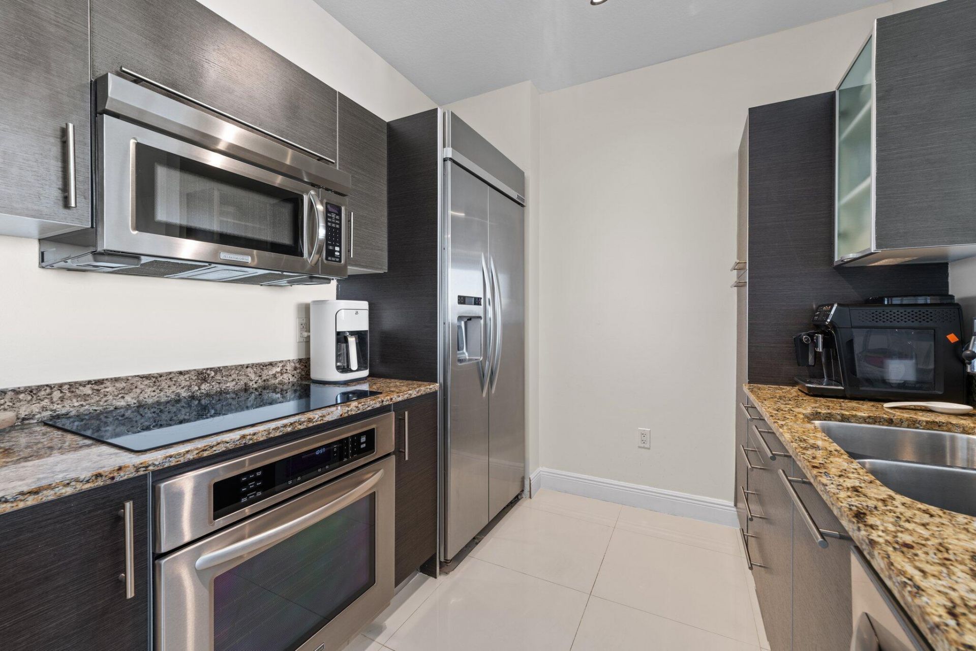 550 Okeechobee Boulevard, Unit 1421, West Palm Beach, FL 33401 Photo