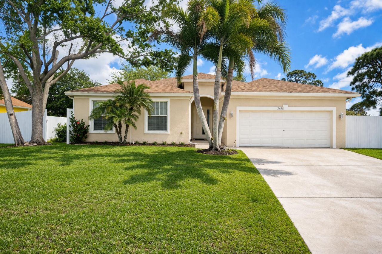 2481 SE Berkshire Boulevard, Port Saint Lucie, FL 34952 Photo