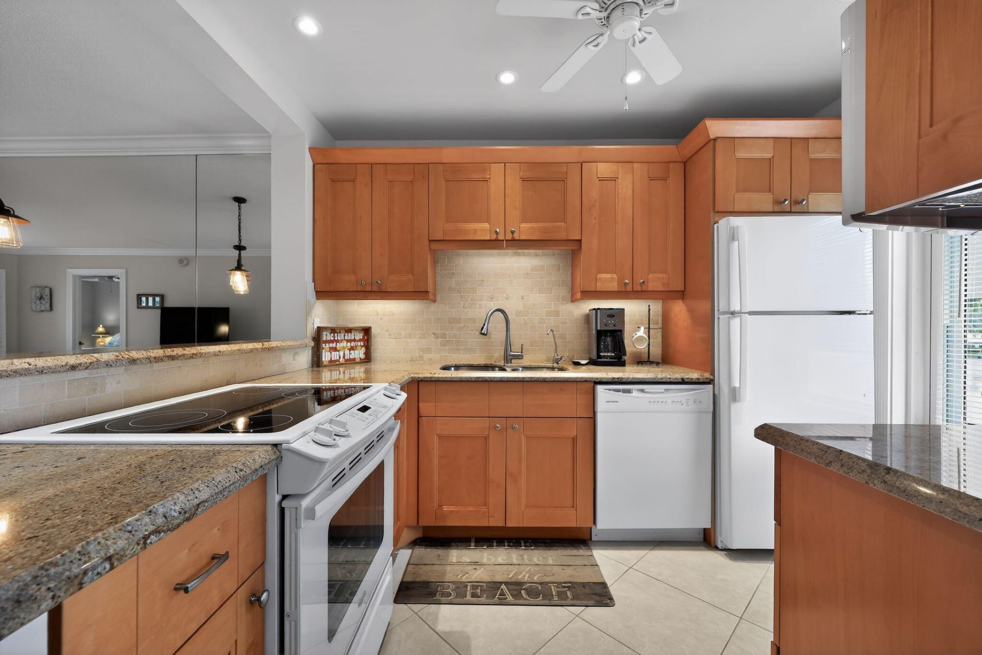 1461 S Ocean Boulevard, Unit 232, Lauderdale by the Sea, FL 33062 Photo