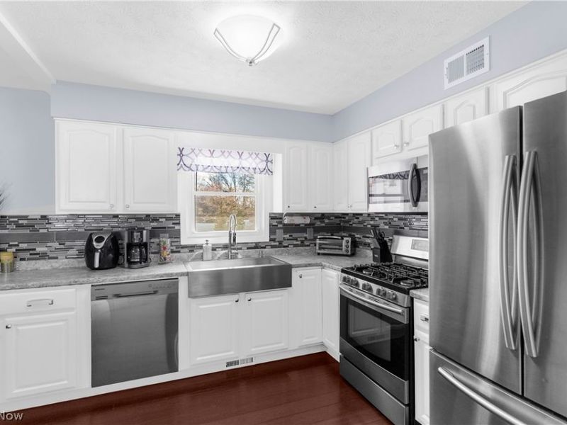 4829 Pinetrace Drive, Youngstown, OH 44515 Photo 13