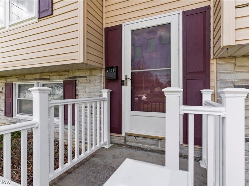 4829 Pinetrace Drive, Youngstown, OH 44515 Photo 4