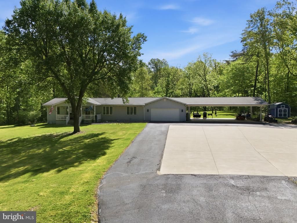 241 Cropp Road, Fredericksburg, VA 22406 Main Photo