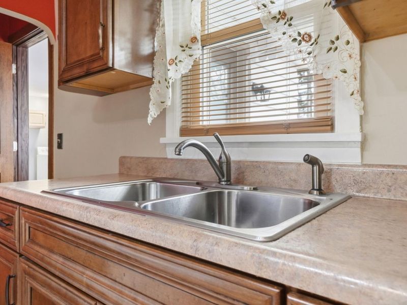 1042 Stewart Street, Newark, OH 43055 Photo 12