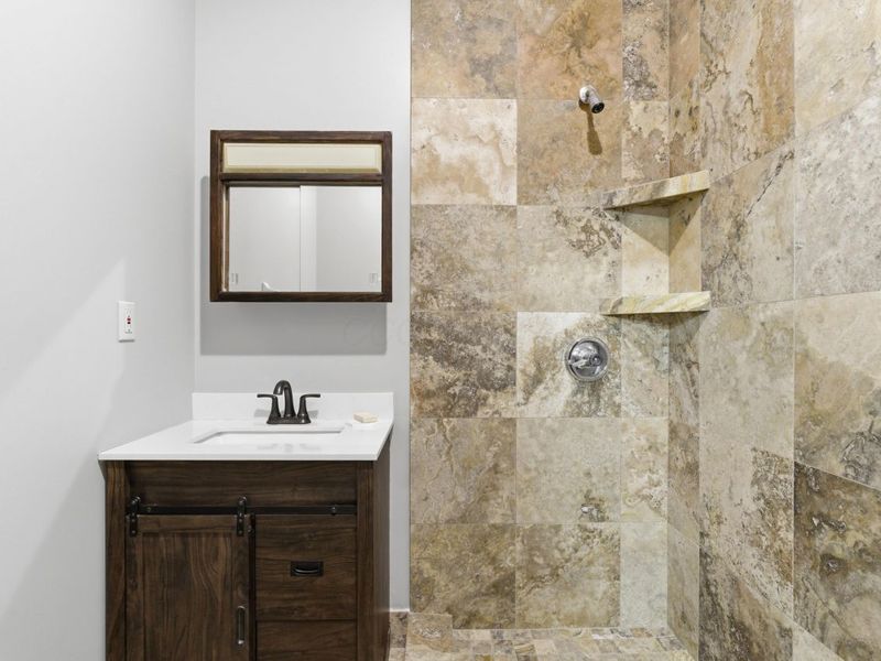 1115 Lawrence Drive , Columbus, OH 43207 Photo 12