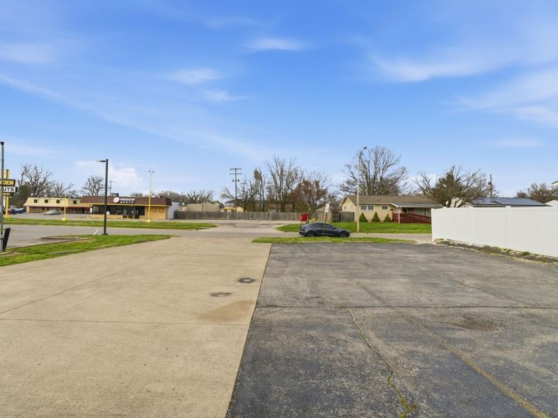 1115 Lawrence Drive , Columbus, OH 43207 Photo 23