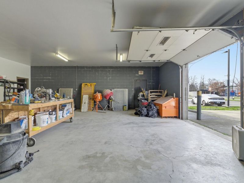 1115 Lawrence Drive , Columbus, OH 43207 Photo 8