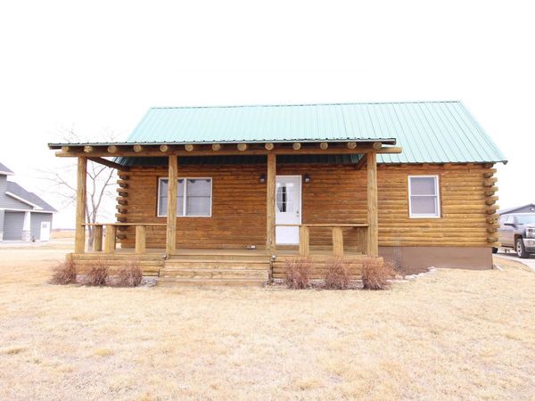 21251 Vantage Point Rd, Lake Preston, SD 57249