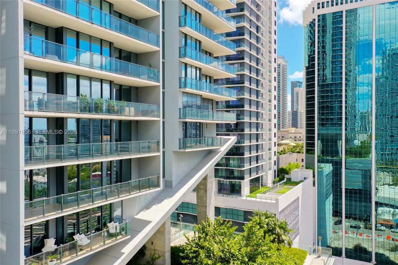 88 SW 7th St, Unit 904, Miami, FL 33130 Photo