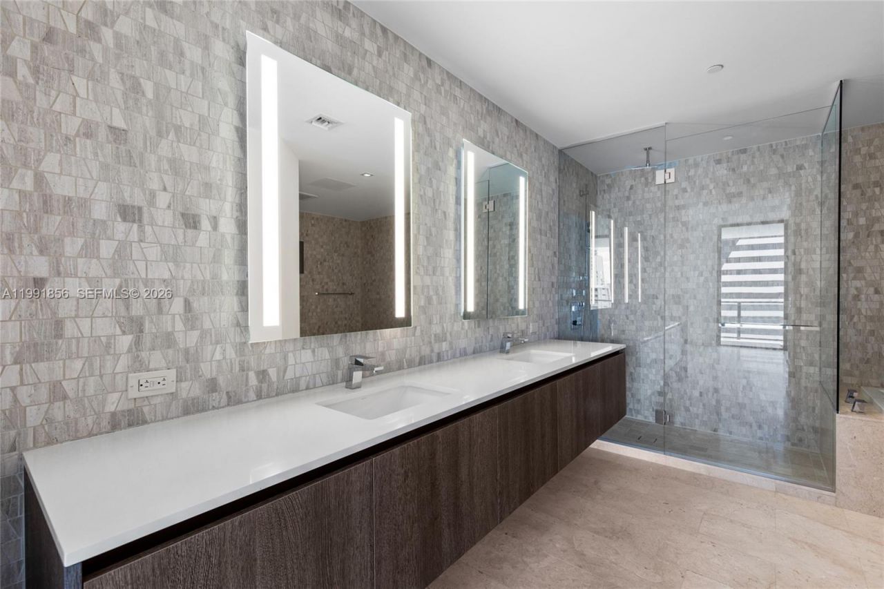 88 SW 7th St , Unit 904, Miami, FL 33130 Photo