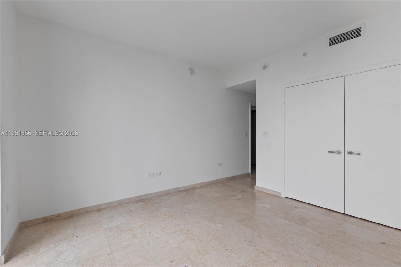 88 SW 7th St, Unit 904, Miami, FL 33130 Photo