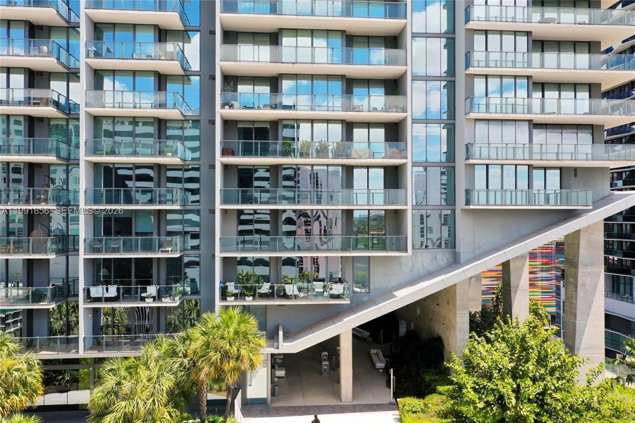 88 SW 7th St, Unit 904, Miami, FL 33130 Photo