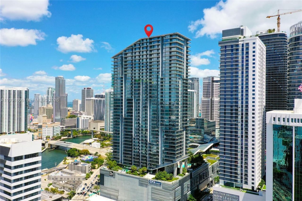 88 SW 7th St, Unit 904, Miami, FL 33130 Photo