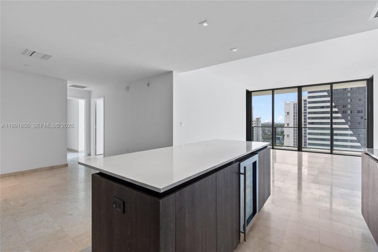 88 SW 7th St, Unit 904, Miami, FL 33130 Photo