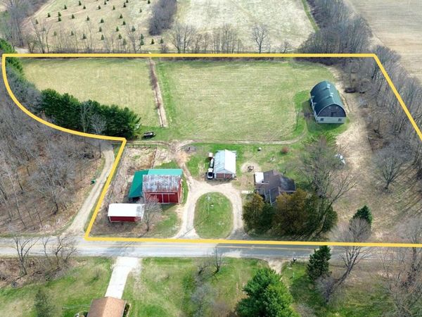 53699 Flatbush Road, Marcellus, MI 49067