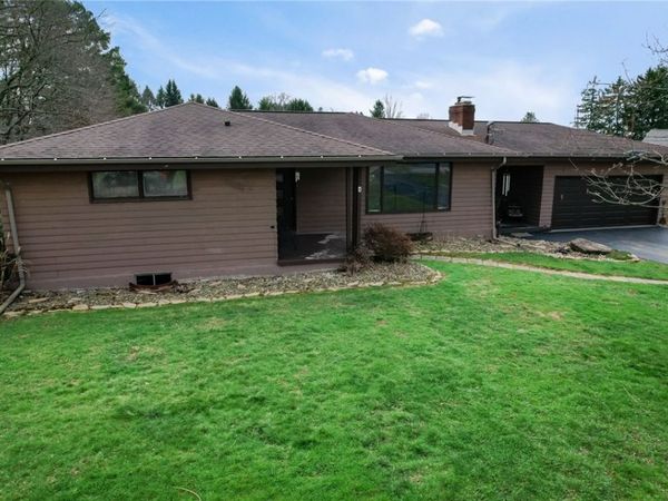 128 Shanahan Rd, Butler, PA 16001