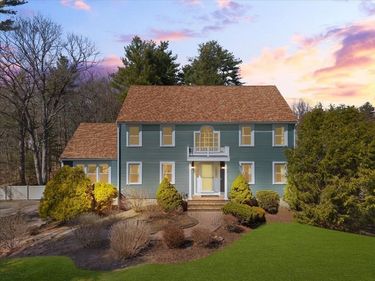 78 Gretchen Way, Raynham, MA 02767