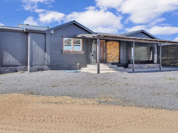 37 Cereza Circle, Los Lunas, NM 87031