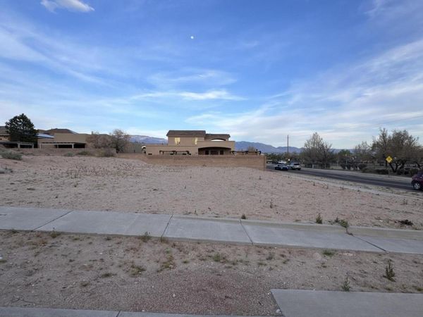 9800 Cameron Street NW, Albuquerque, NM 87114