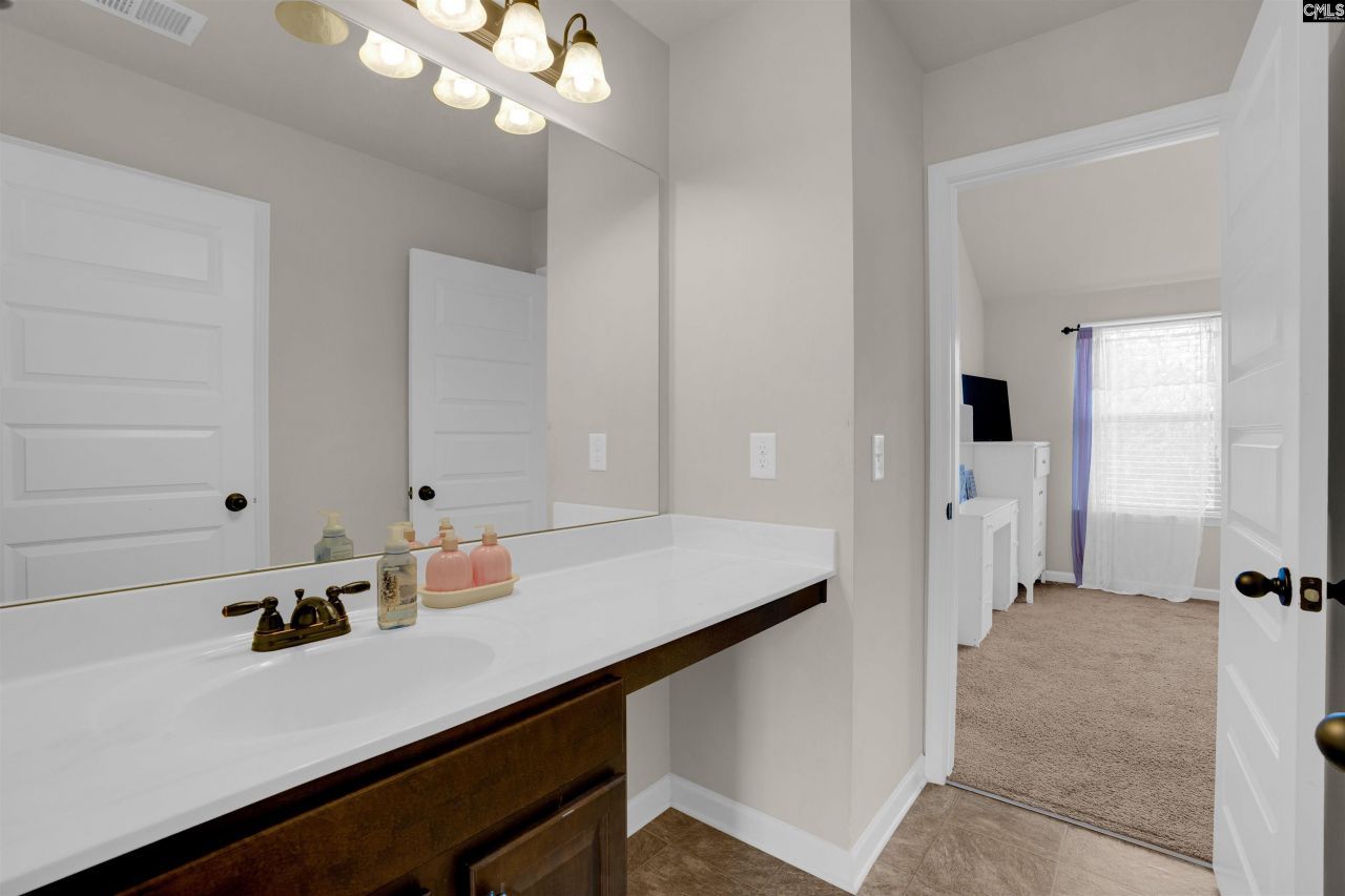 340 View Drive Photo 13