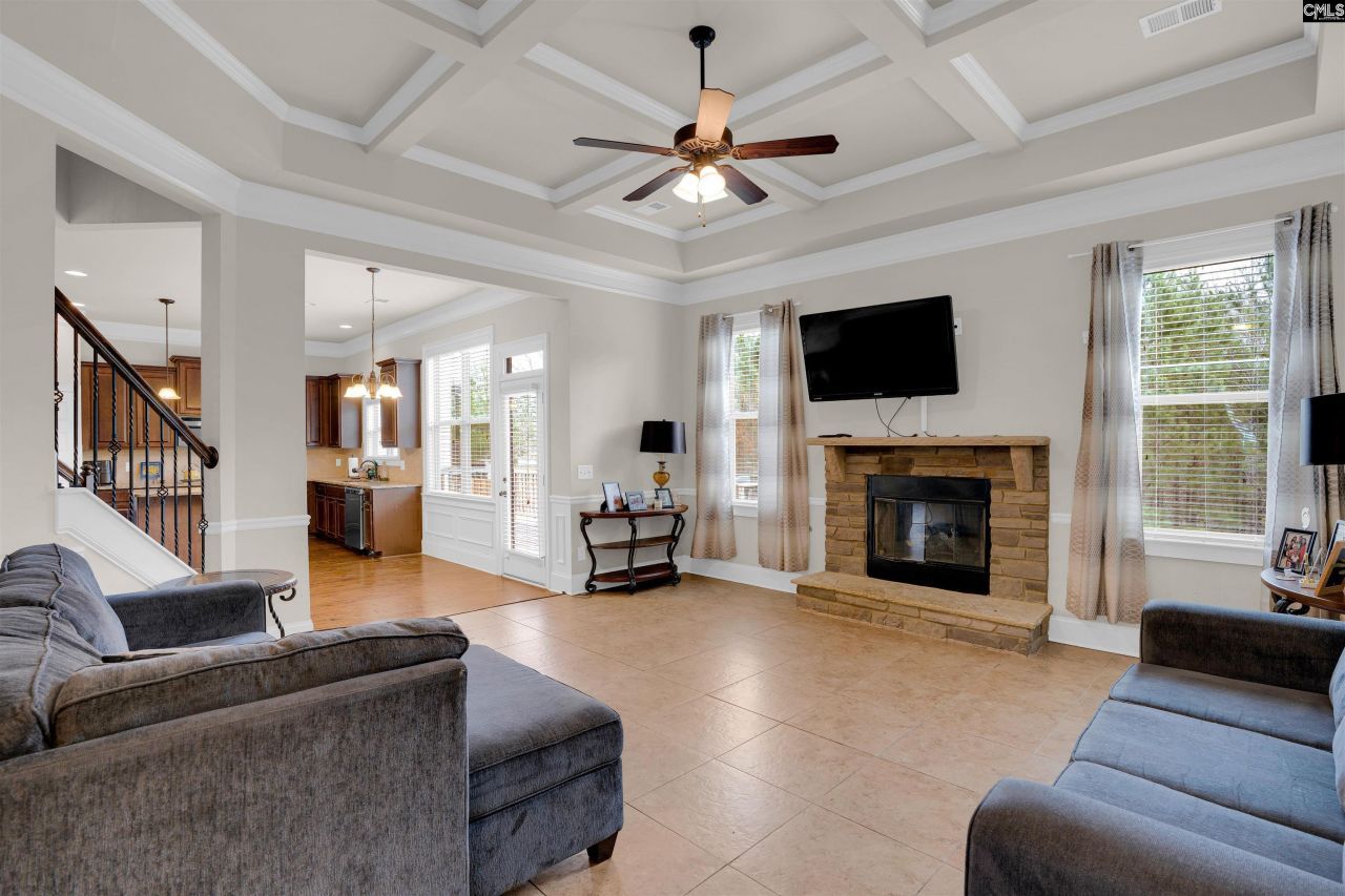 340 View Drive Photo 4