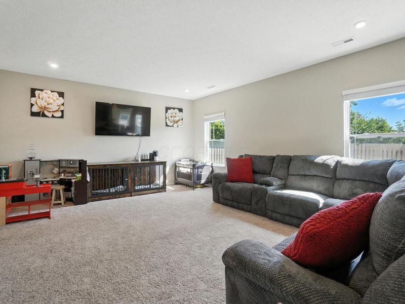 502 Conley Drive, Commercial Point, OH 43116 Photo 7