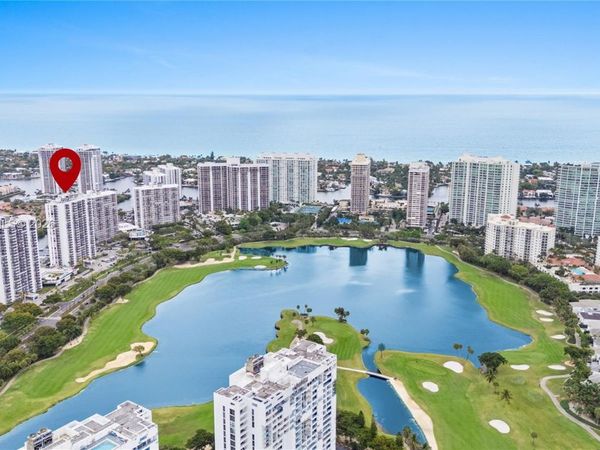 3675 N Country Club Dr , Unit 1501, Aventura, FL 33180