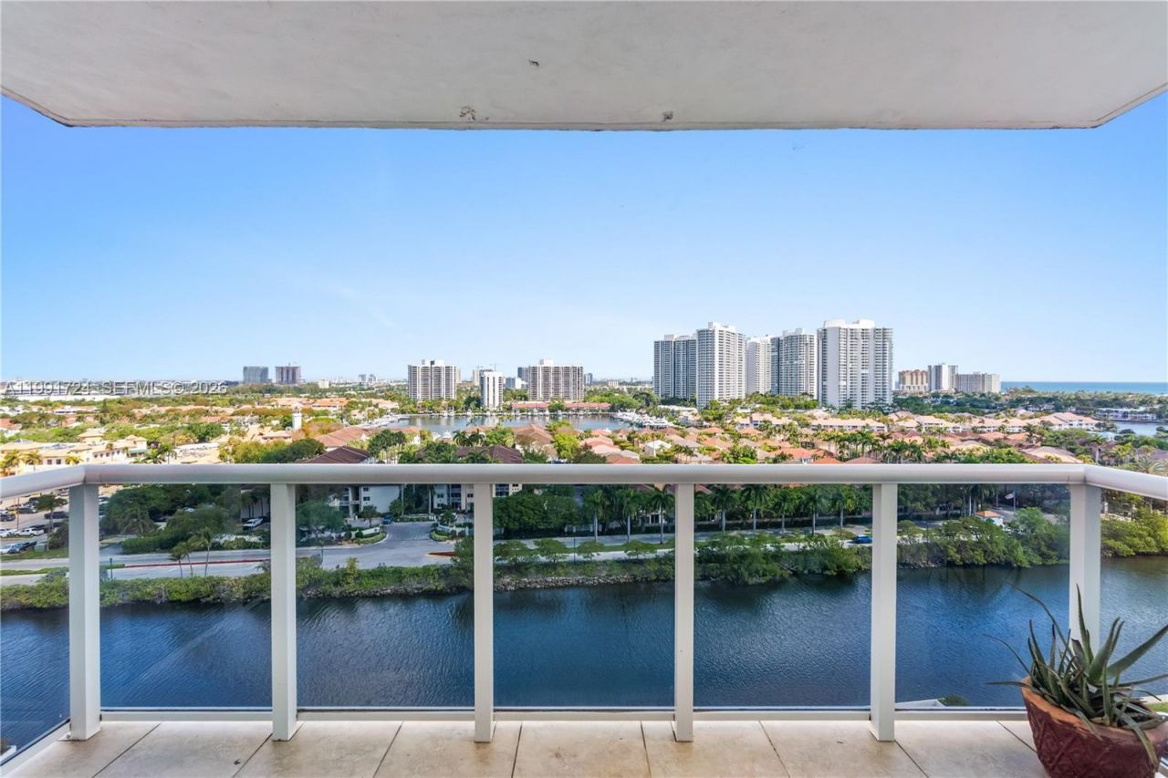 3675 N Country Club Dr, Unit 1501, Aventura, FL 33180 Photo