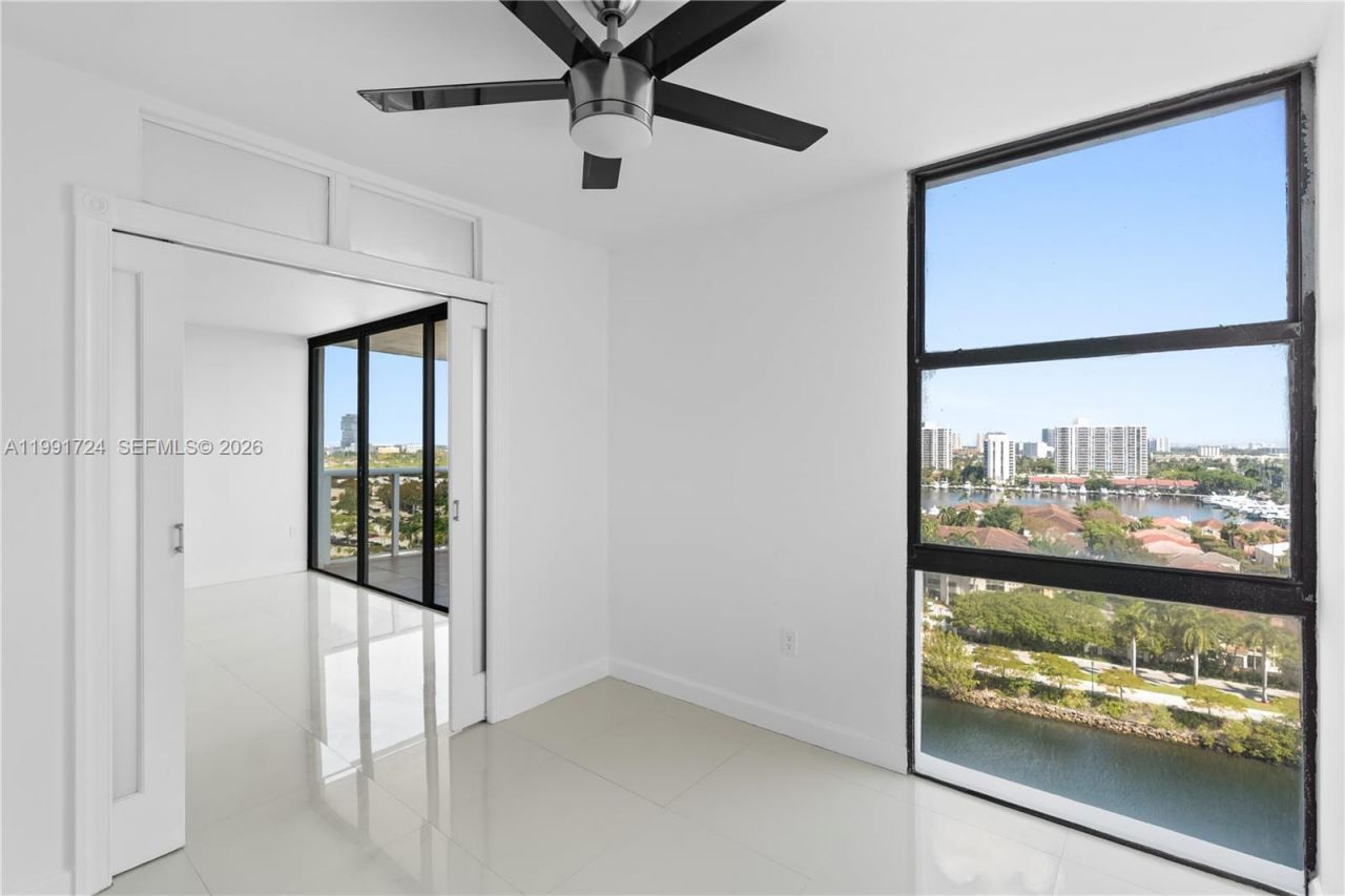3675 N Country Club Dr, Unit 1501, Aventura, FL 33180 Photo
