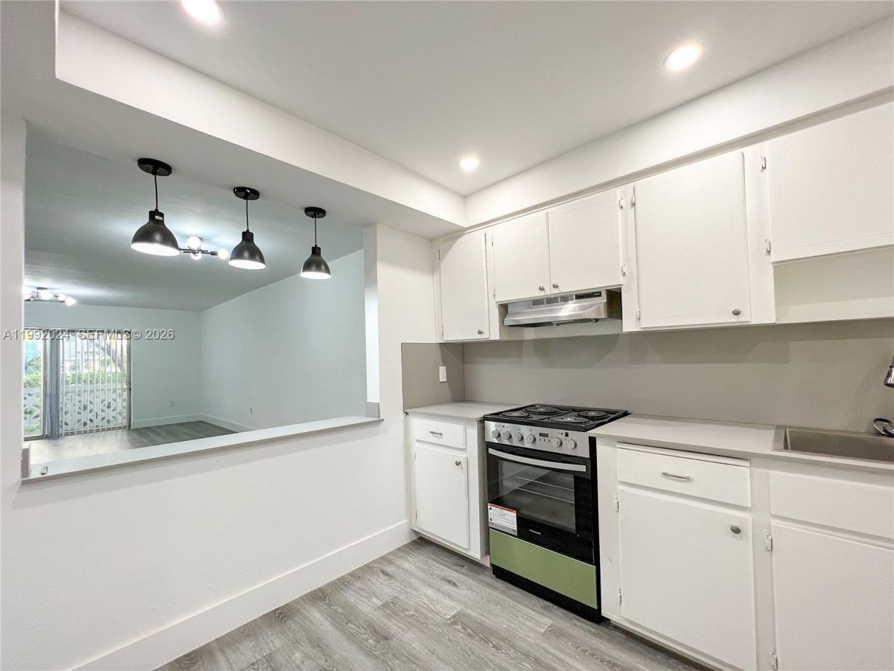 2005 Sans Souci Blvd, Unit 107, North Miami, FL 33181 Photo