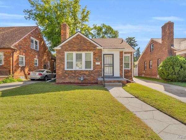 18458 Snowden Street, Detroit, MI 48235