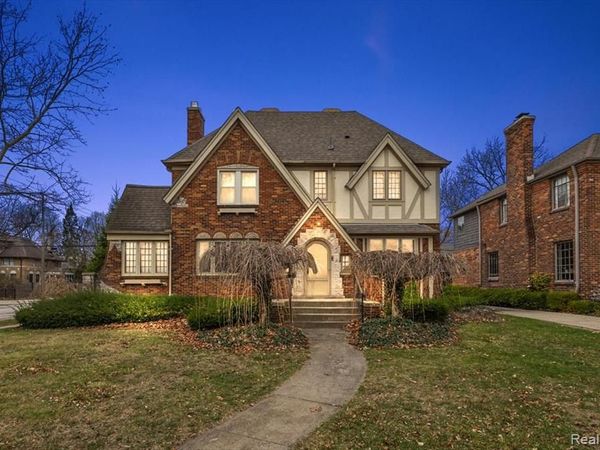 1205 Harvard Road, Grosse Pointe Park, MI 48230