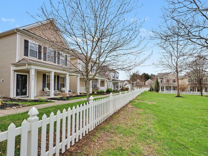 6131 Rackley Way, Westerville, OH 43081 Photo 2