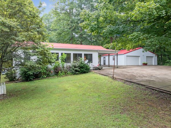95 Brasher Dr , Decaturville, TN 38329
