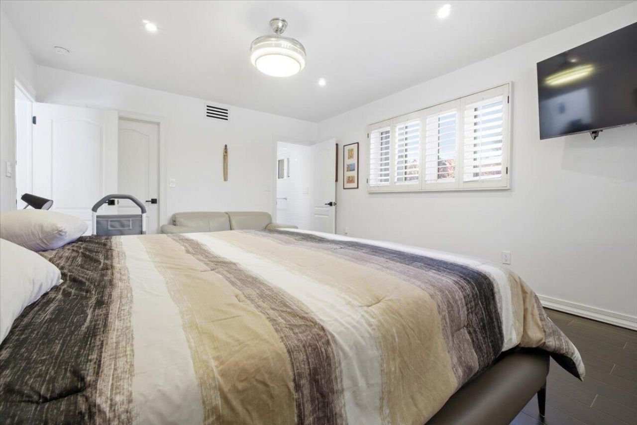 20100 NE 20th Court, Miami, FL 33179 Photo