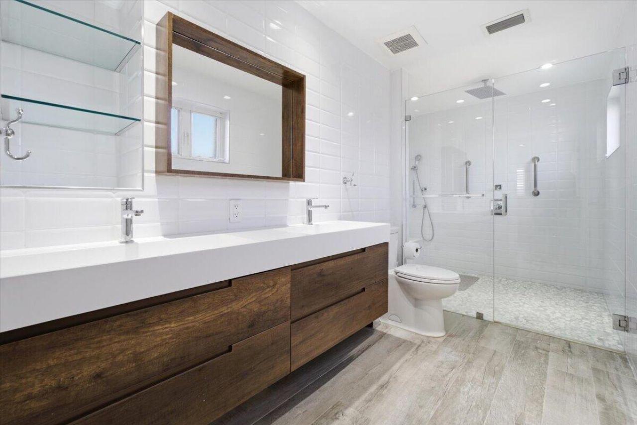 20100 NE 20th Court, Miami, FL 33179 Photo