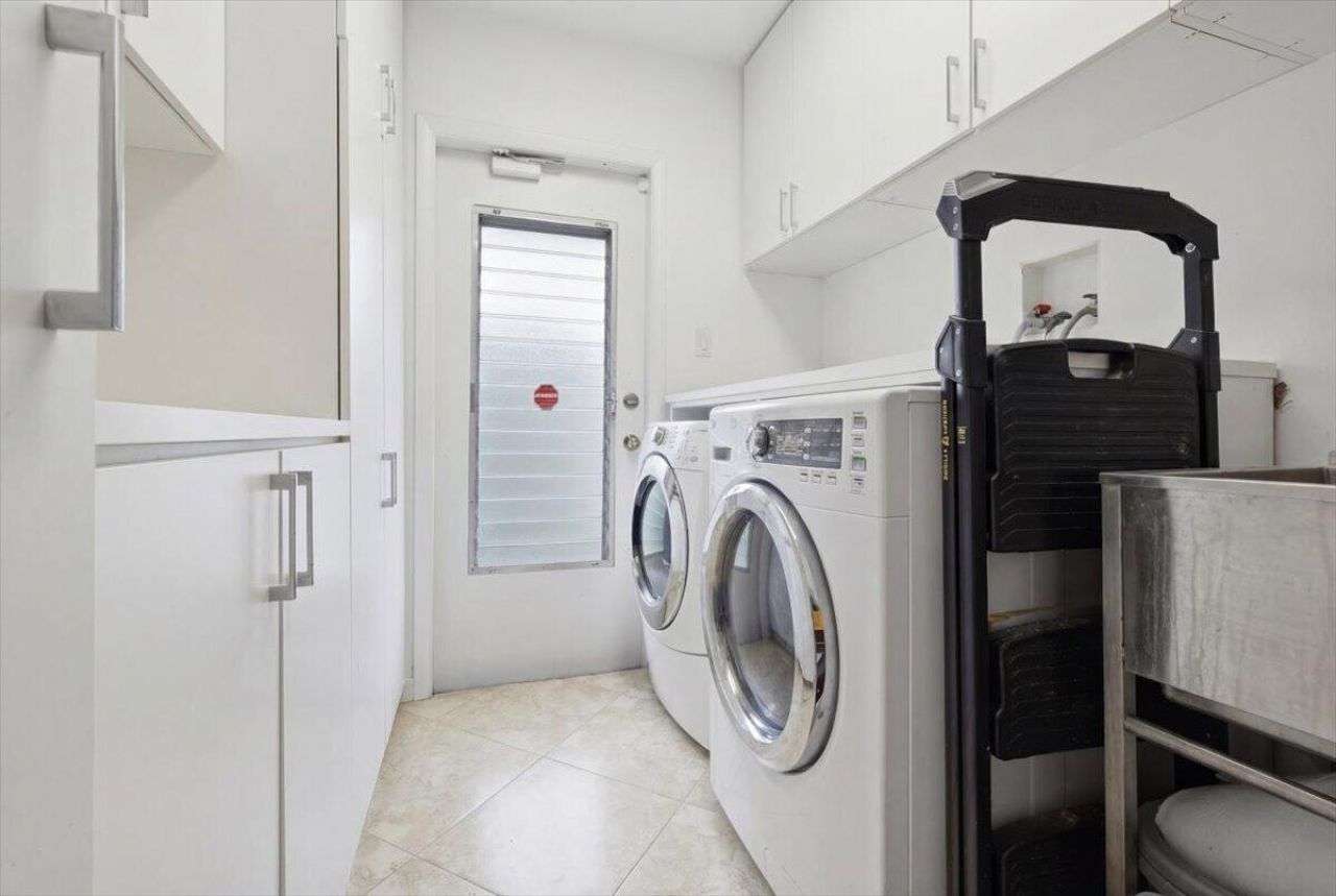 20100 NE 20th Court, Miami, FL 33179 Photo