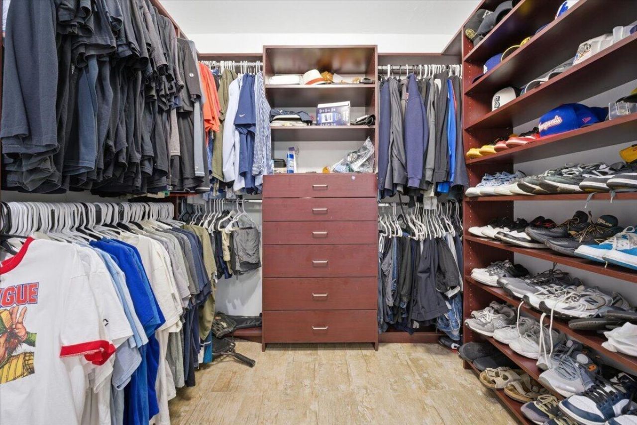 20100 NE 20th Court, Miami, FL 33179 Photo